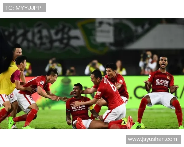 2020年恒大与国安激战回顾：巅峰对决中的战术较量与球员表现分析